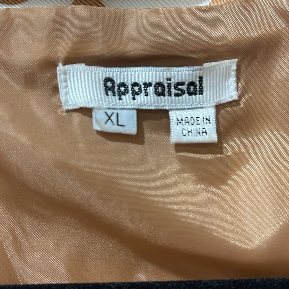 StylishJacket with Circle Pattern - Picture 2 of 4